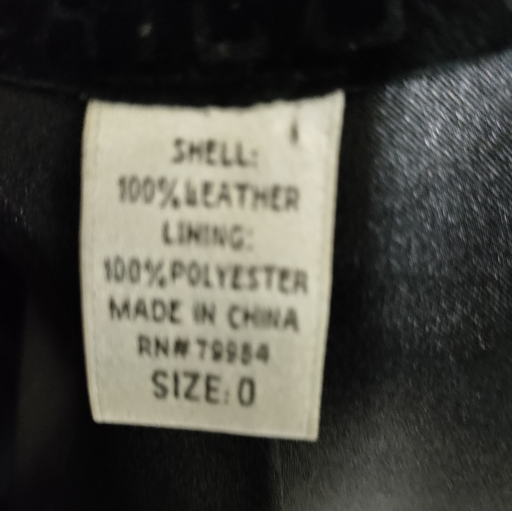 Women's jacket - Picture 3 of 3
